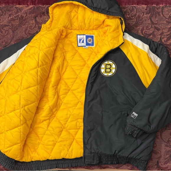 90s Logo 7 Boston Bruins Coat - Picture 2 of 5